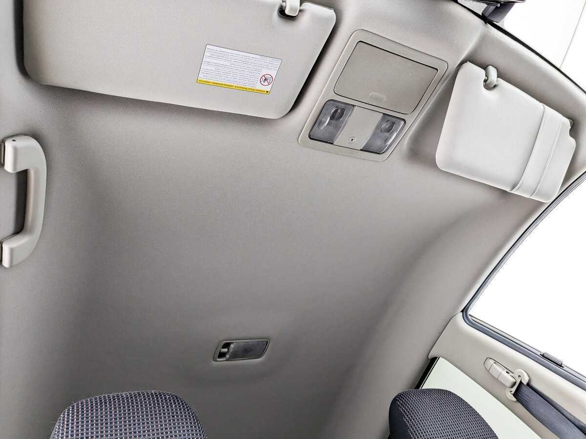 Купить Nissan Tiida с пробегом. Фото: #17