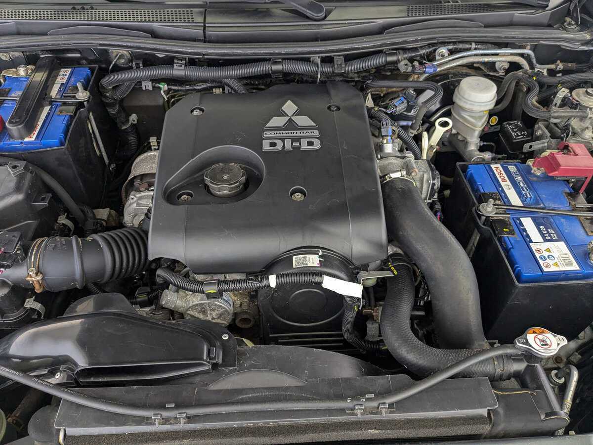 Купить Mitsubishi Pajero Sport с пробегом. Фото: #8