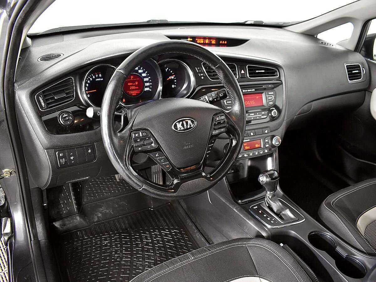 Купить Kia Ceed с пробегом. Фото: #6