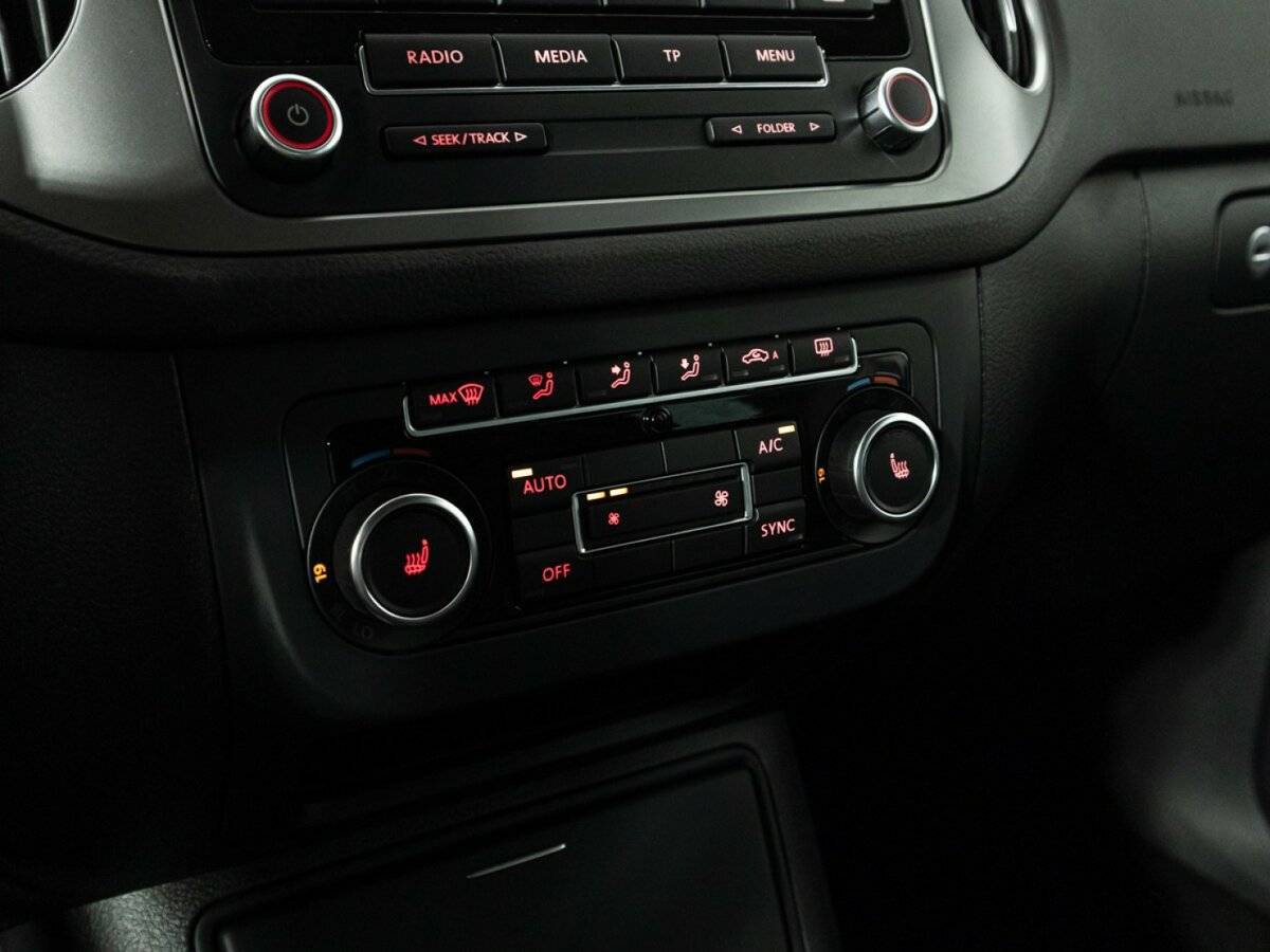 Купить Volkswagen Tiguan с пробегом. Фото: #16