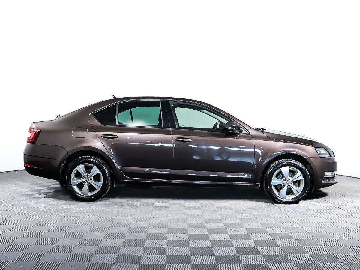 Купить Skoda Octavia с пробегом. Фото: #3