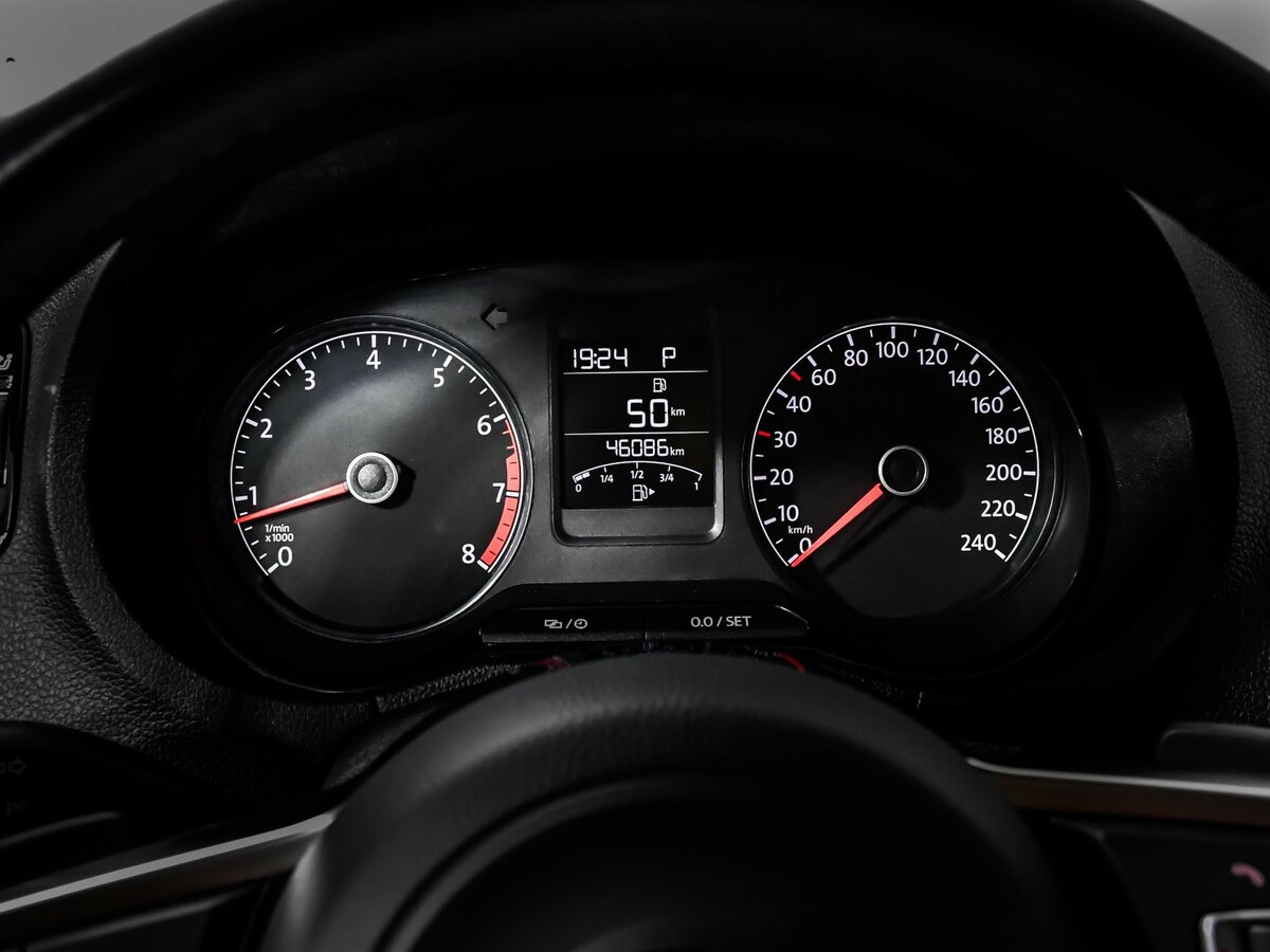 Купить Volkswagen Polo с пробегом. Фото: #8