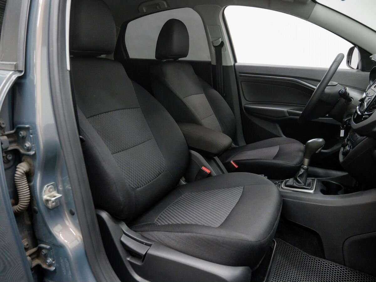 Купить Lada (ВАЗ) Vesta с пробегом. Фото: #3