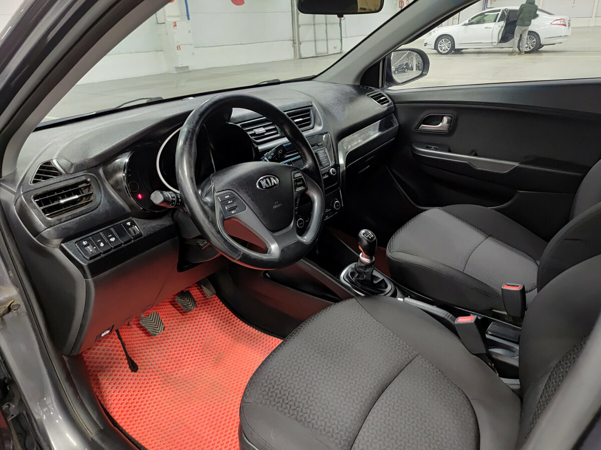 Купить Kia Rio с пробегом. Фото: #15