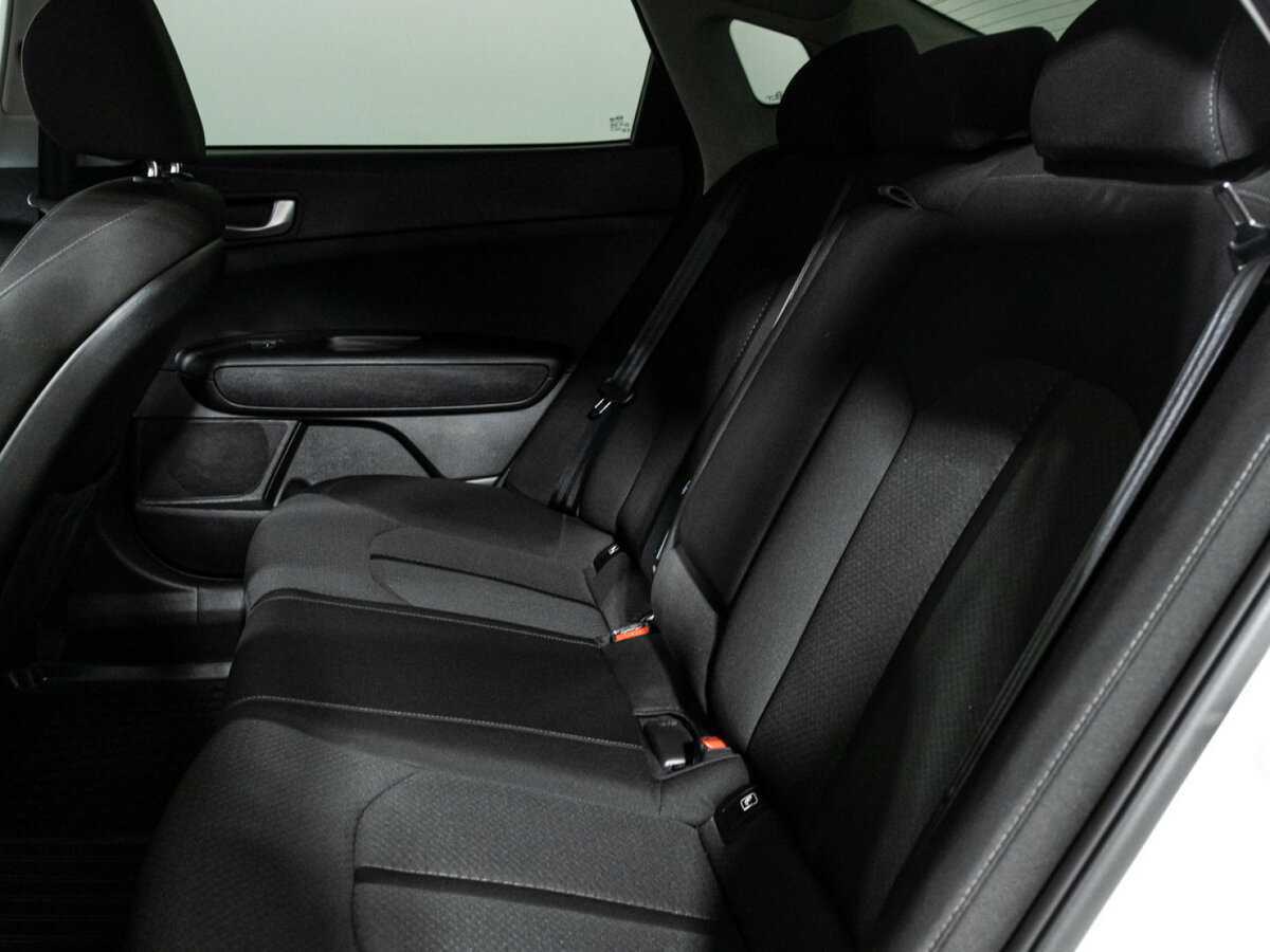 Купить Kia Optima с пробегом. Фото: #9
