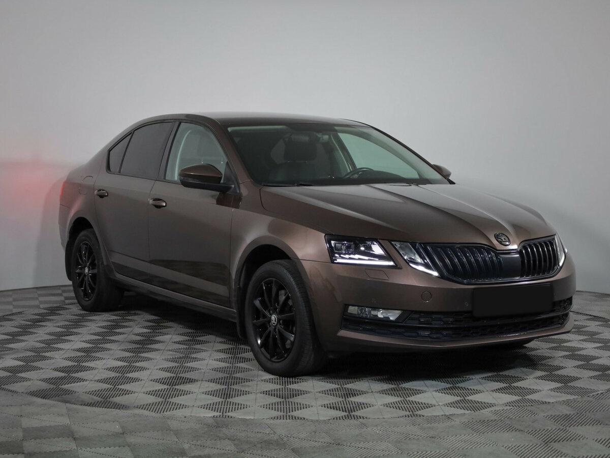 Купить Skoda Octavia с пробегом. Фото: #2