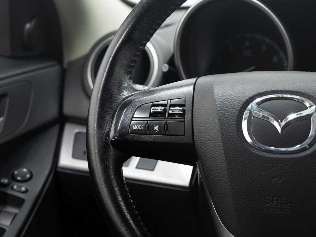 Купить Mazda 3 с пробегом. Фото: #15