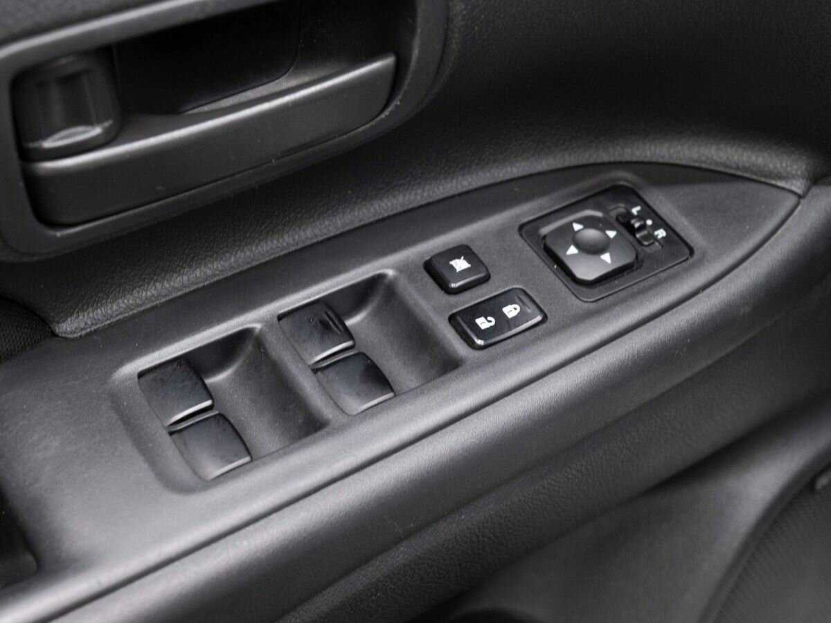 Купить Mitsubishi Outlander с пробегом. Фото: #15