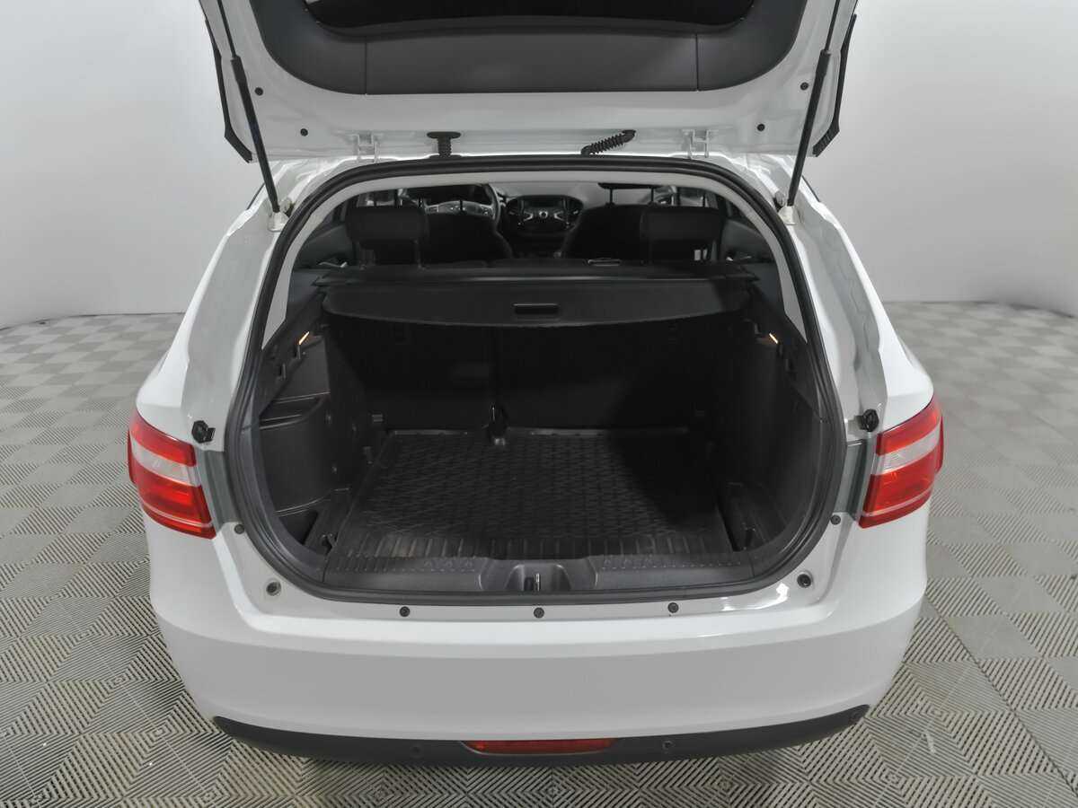 Купить Lada (ВАЗ) Vesta с пробегом. Фото: #13