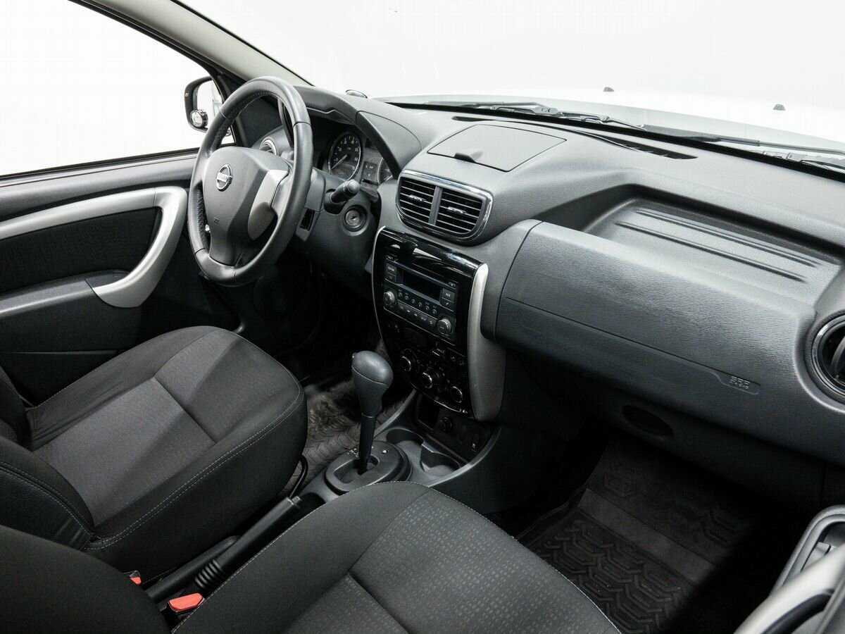 Купить Nissan Terrano с пробегом. Фото: #7