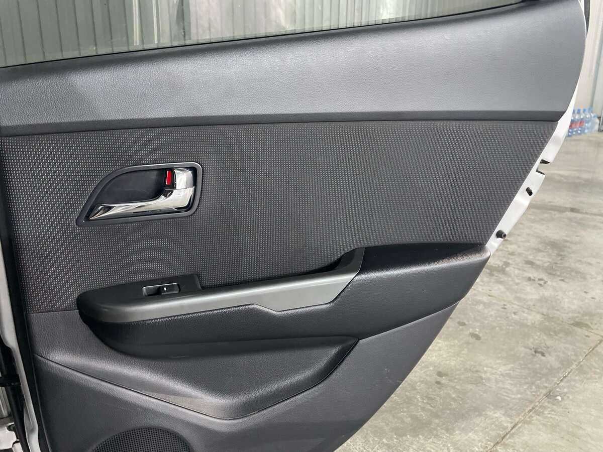 Купить Kia Rio с пробегом. Фото: #20