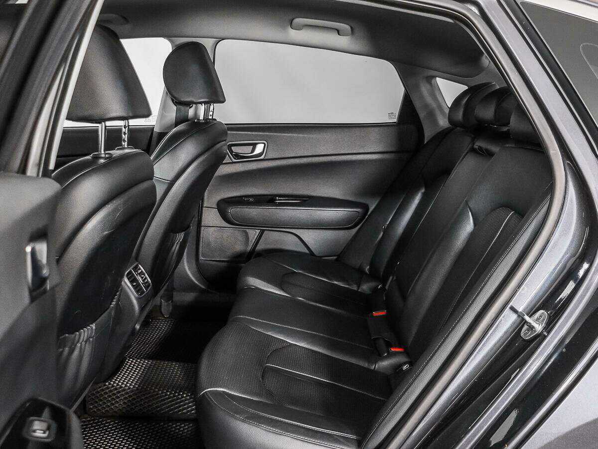 Купить Kia Optima с пробегом. Фото: #10