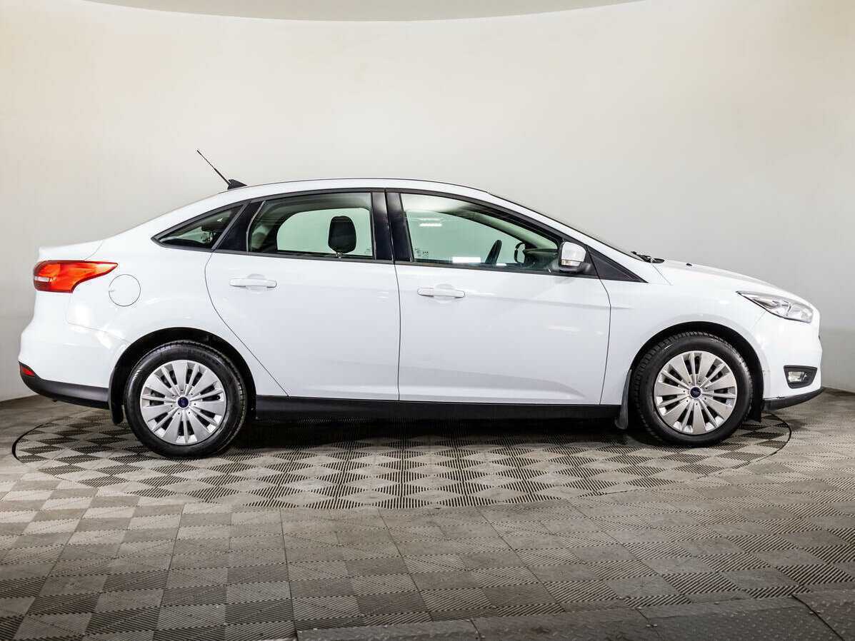 Купить Ford Focus с пробегом. Фото: #3
