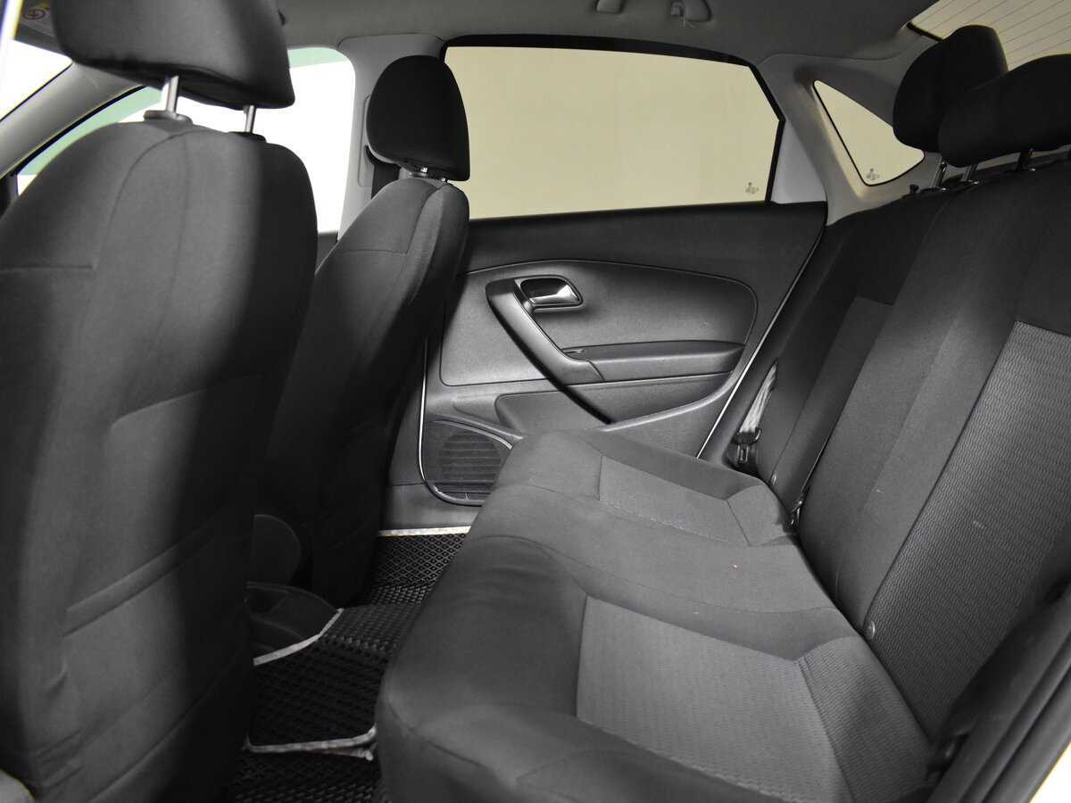 Купить Volkswagen Polo с пробегом. Фото: #10