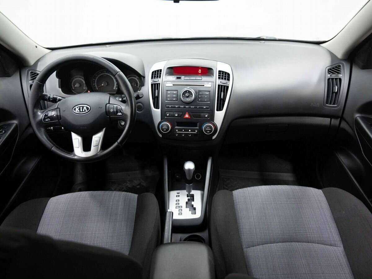 Купить Kia Ceed с пробегом. Фото: #12