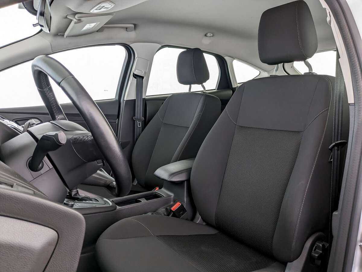 Купить Ford Focus с пробегом. Фото: #15