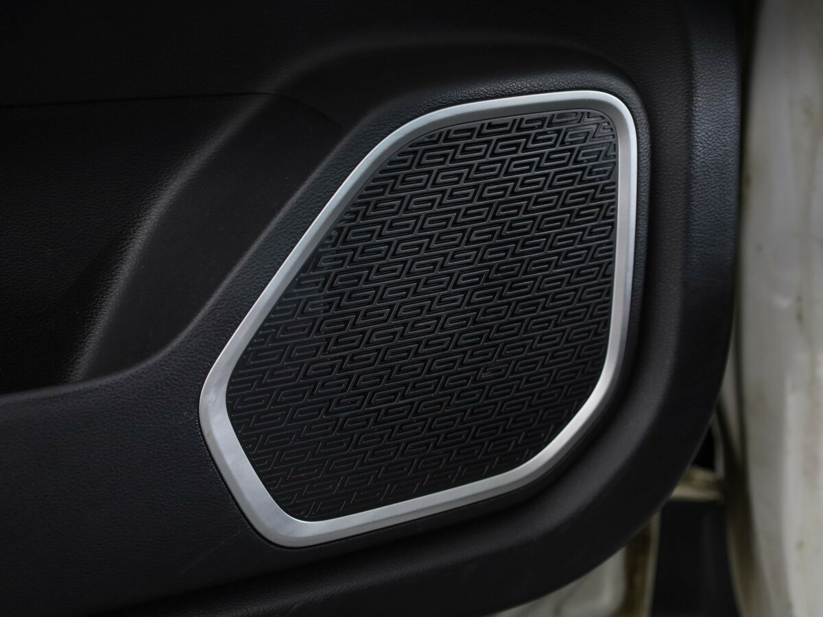Купить Geely Coolray с пробегом. Фото: #13