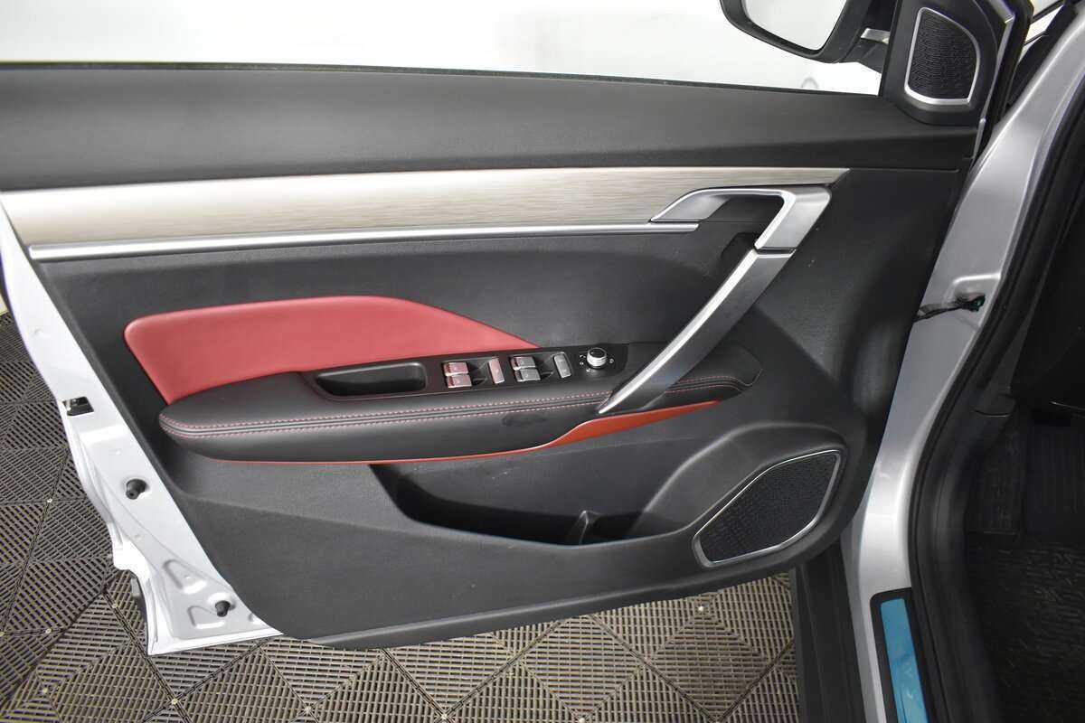 Купить Geely Coolray с пробегом. Фото: #13