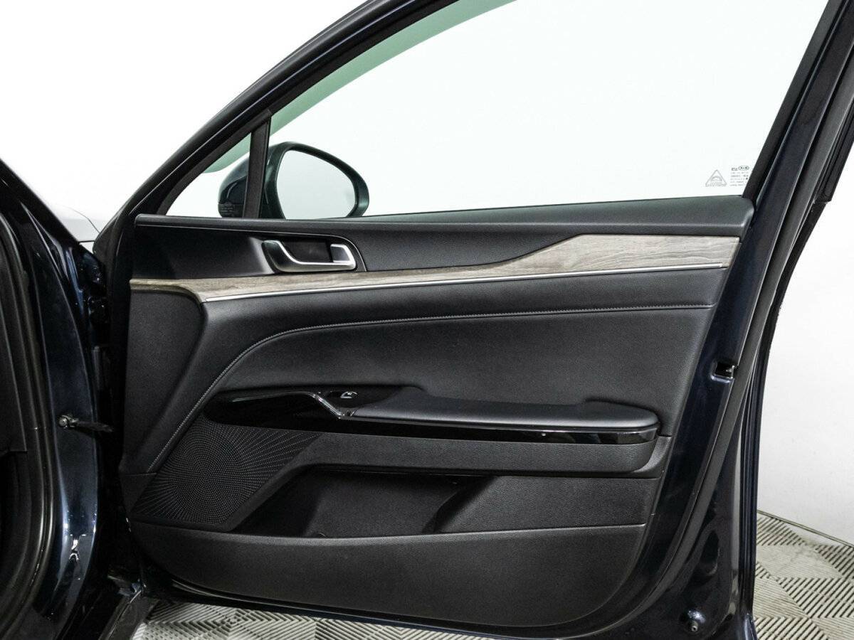 Купить Kia K5 с пробегом. Фото: #27