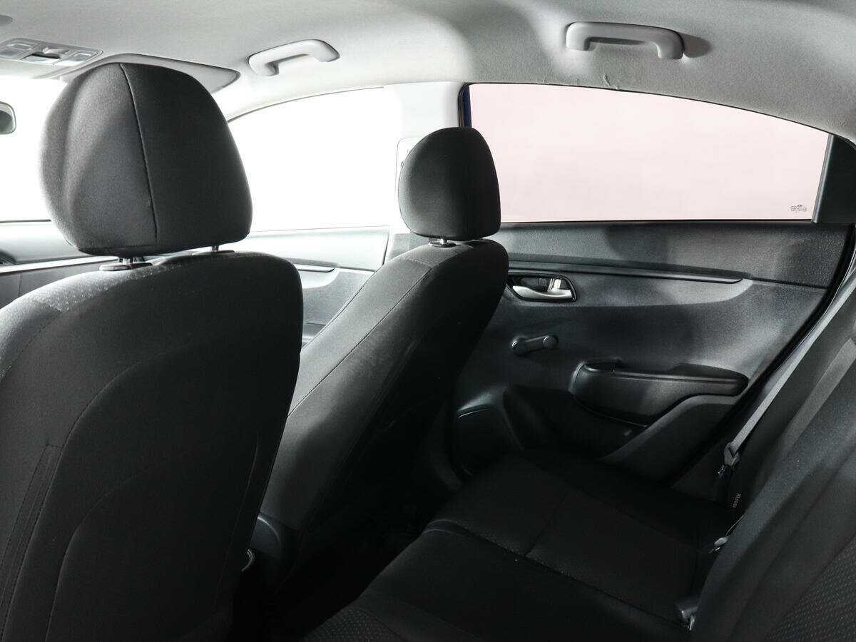 Купить Kia Rio с пробегом. Фото: #11