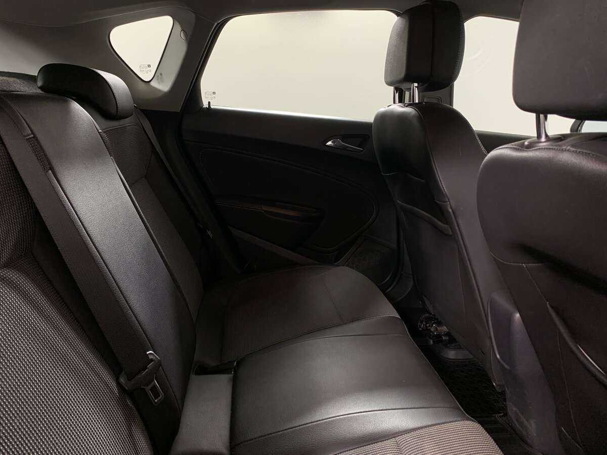 Купить Opel Astra с пробегом. Фото: #14