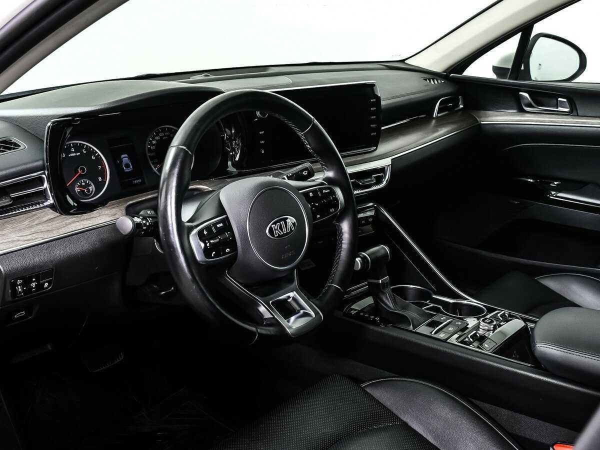 Купить Kia K5 с пробегом. Фото: #11