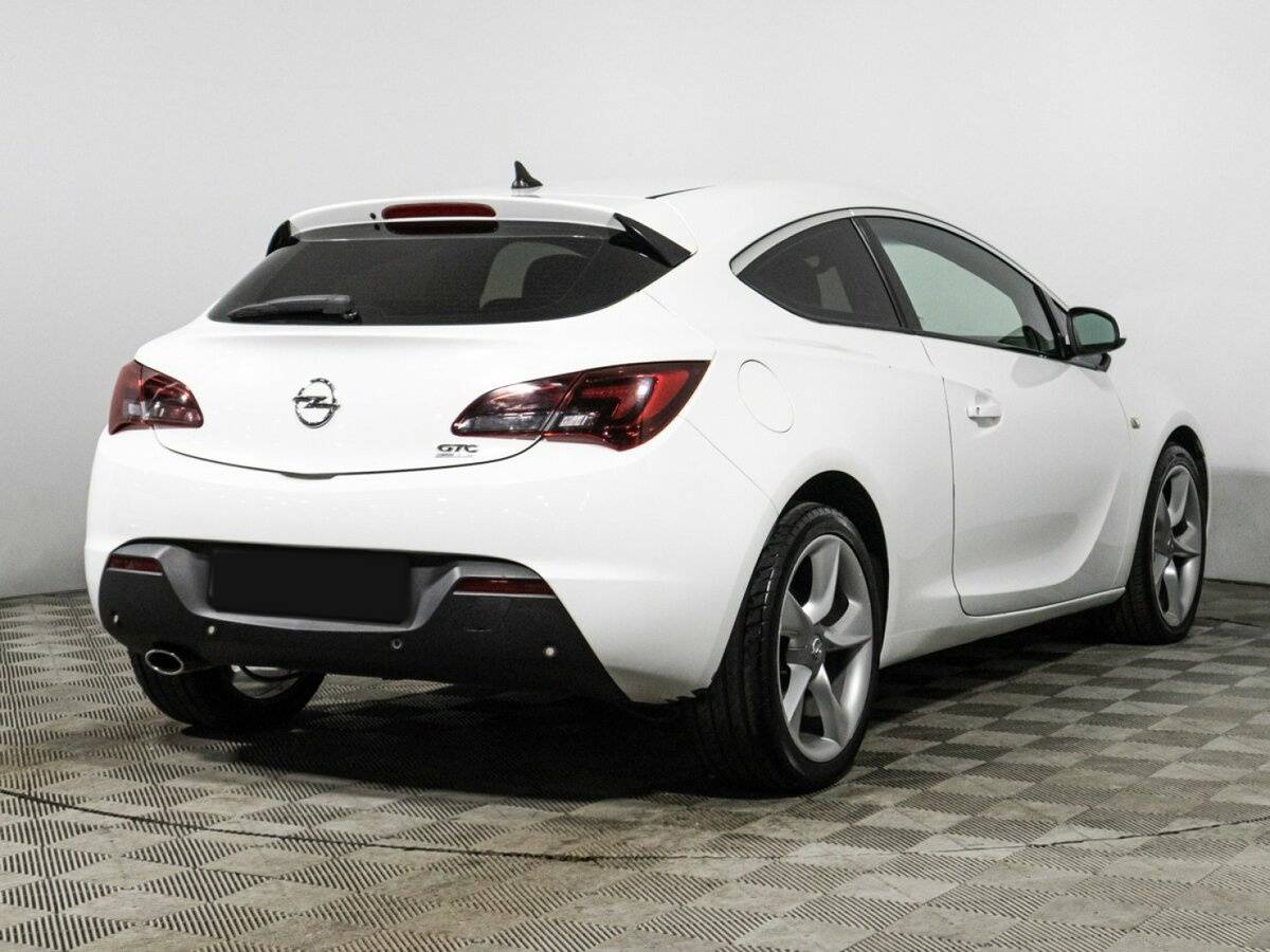 Купить Opel Astra с пробегом. Фото: #4