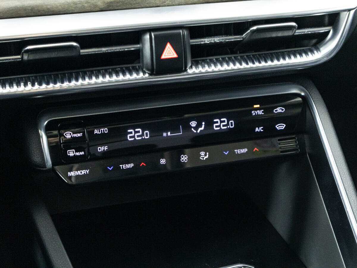 Купить Kia K5 с пробегом. Фото: #17