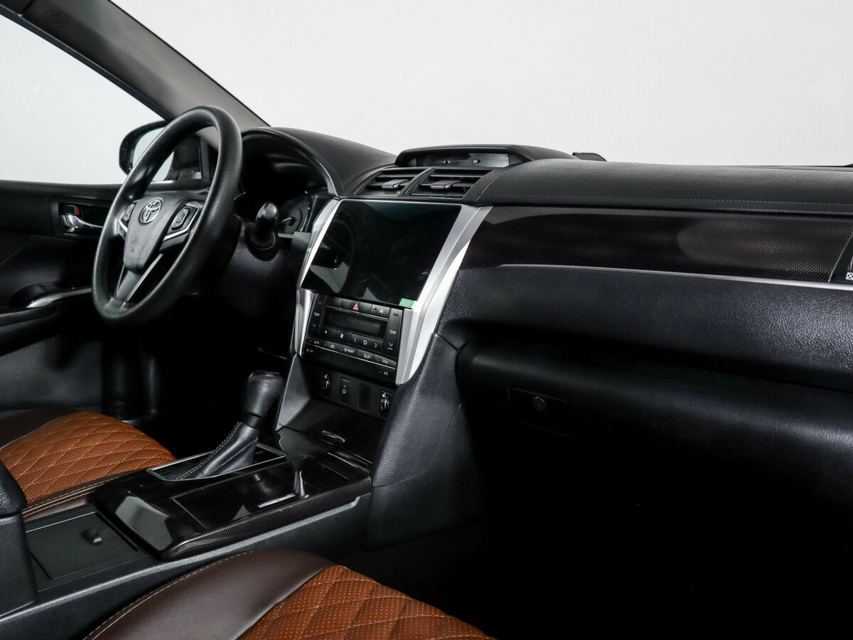 Купить Toyota Camry с пробегом. Фото: #6