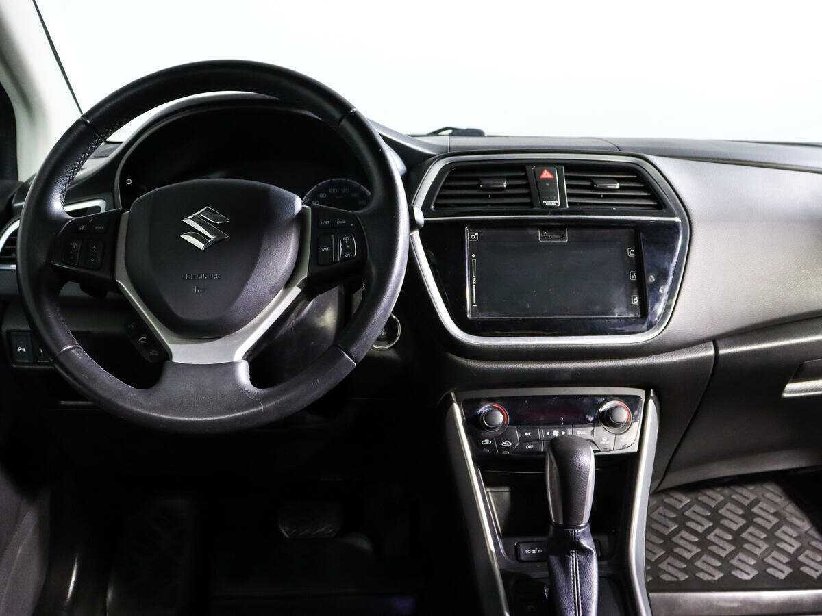 Купить Suzuki SX4 с пробегом. Фото: #9