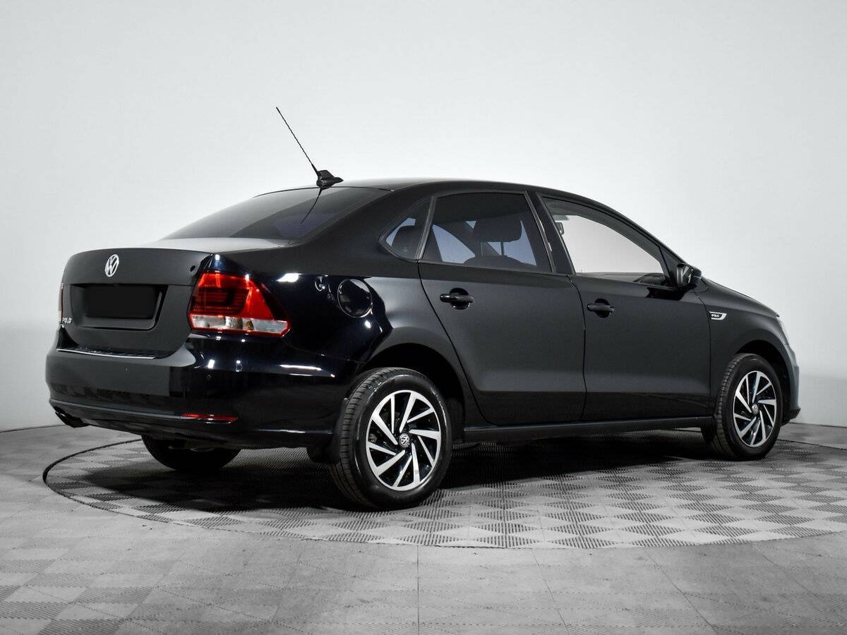 Купить Volkswagen Polo с пробегом. Фото: #4