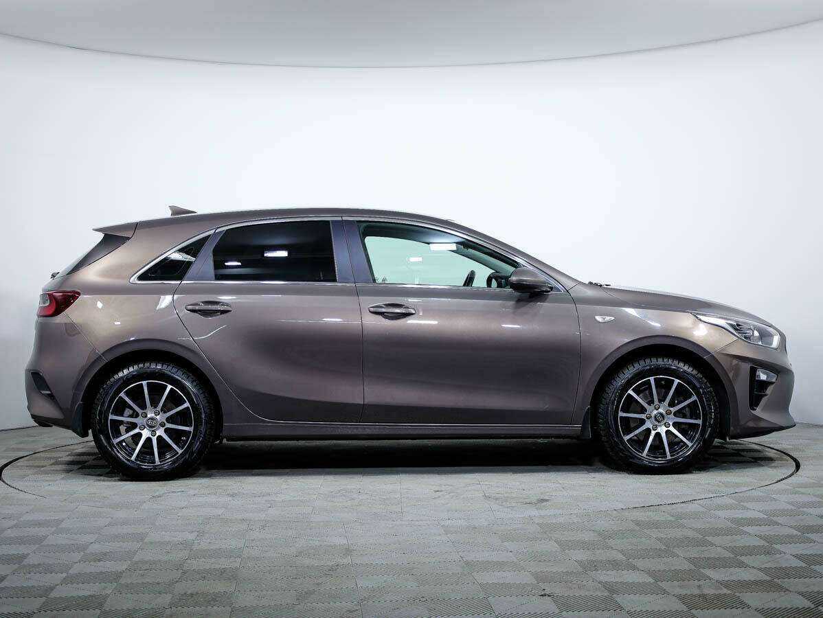 Купить Kia Ceed с пробегом. Фото: #2