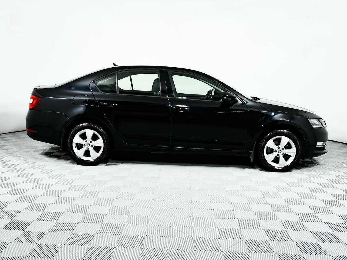Купить Skoda Octavia с пробегом. Фото: #3