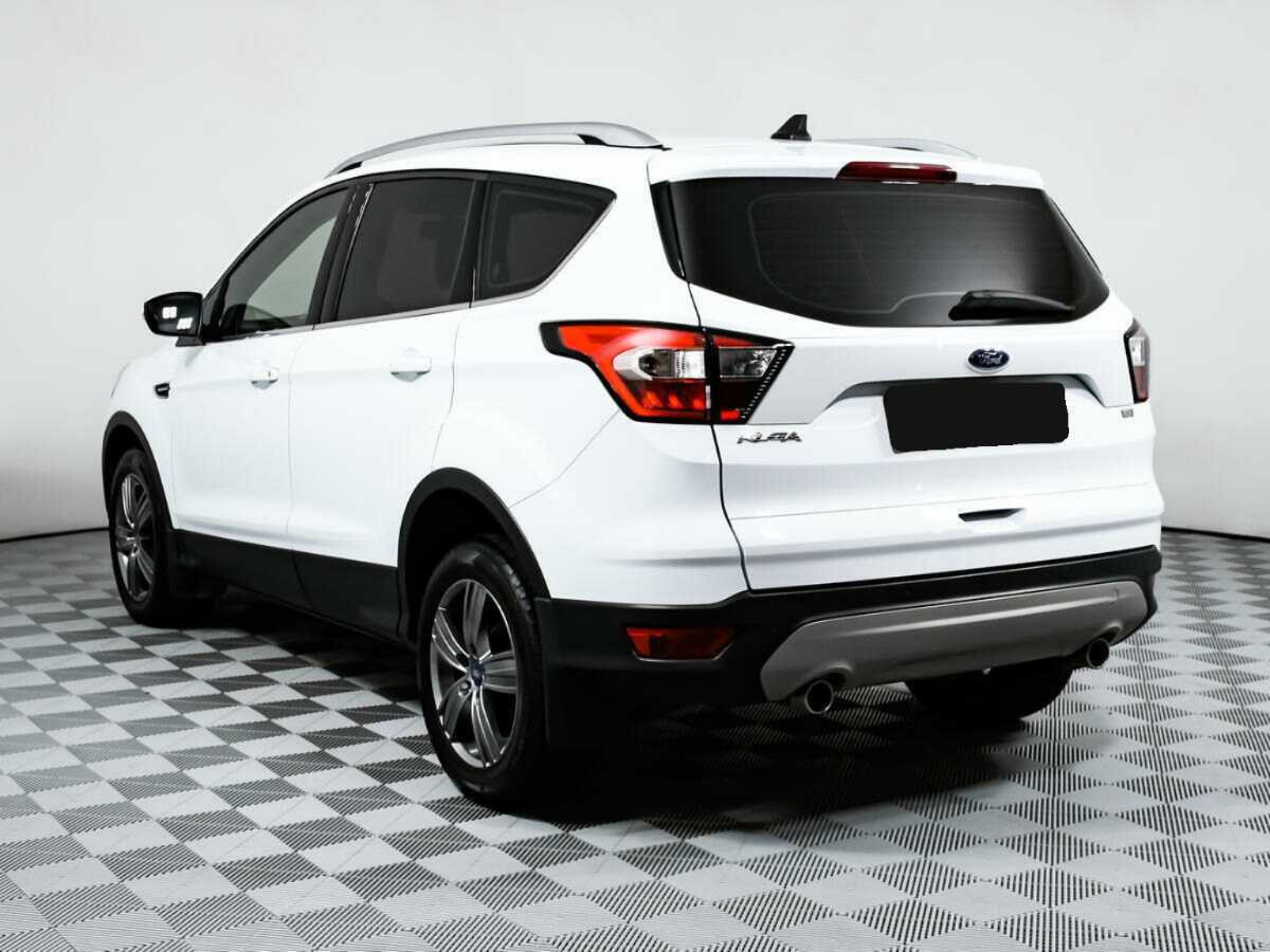 Купить Ford Kuga с пробегом. Фото: #6