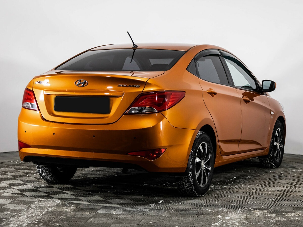 Купить Hyundai Solaris с пробегом. Фото: #3