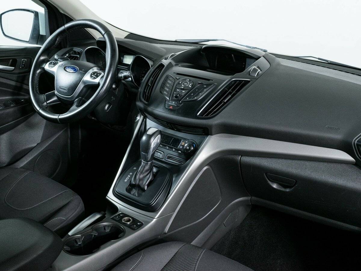 Купить Ford Kuga с пробегом. Фото: #7