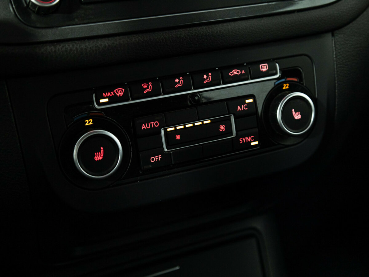 Купить Volkswagen Tiguan с пробегом. Фото: #14