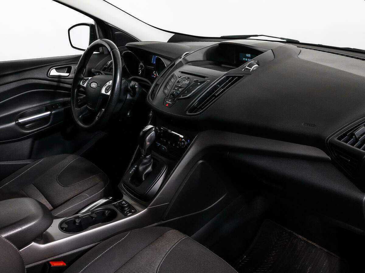 Купить Ford Kuga с пробегом. Фото: #11