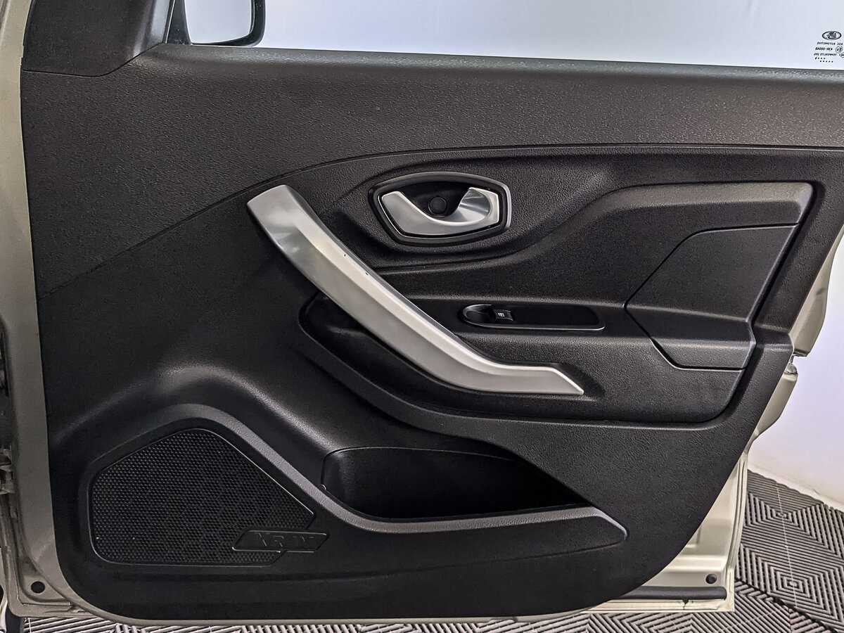 Купить Lada (ВАЗ) XRAY с пробегом. Фото: #24