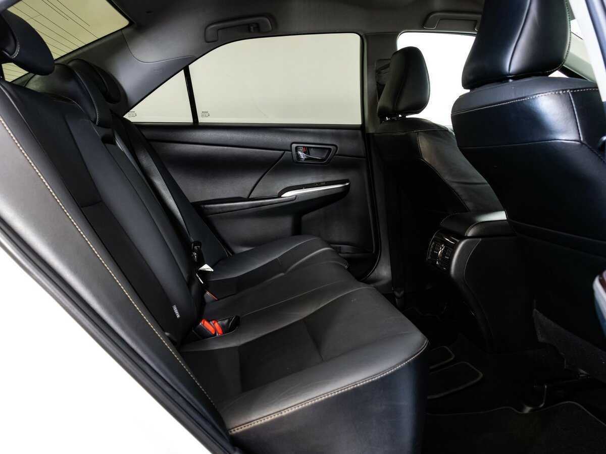 Купить Toyota Camry с пробегом. Фото: #15