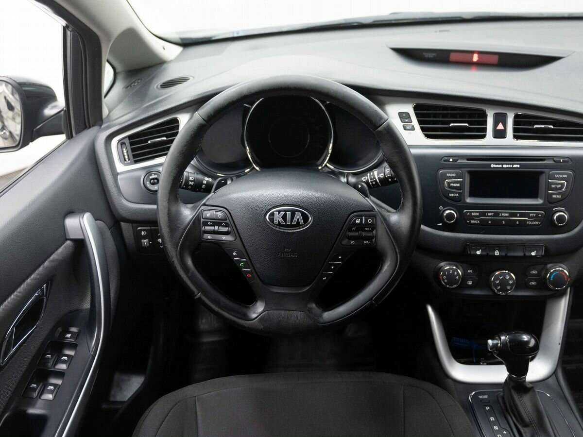 Купить Kia Ceed с пробегом. Фото: #9