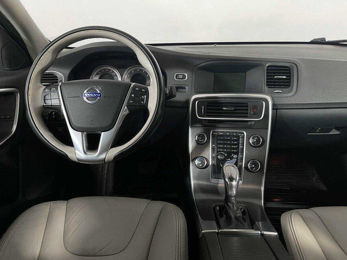 Купить Volvo S60 с пробегом. Фото: #11