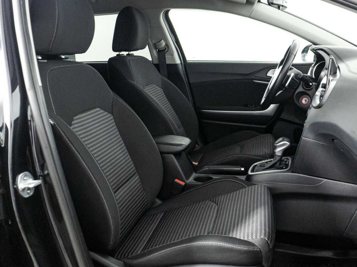 Купить Kia Ceed с пробегом. Фото: #16
