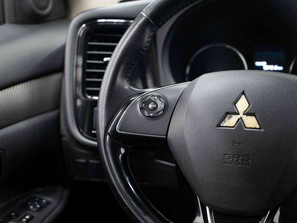 Купить Mitsubishi Outlander с пробегом. Фото: #13