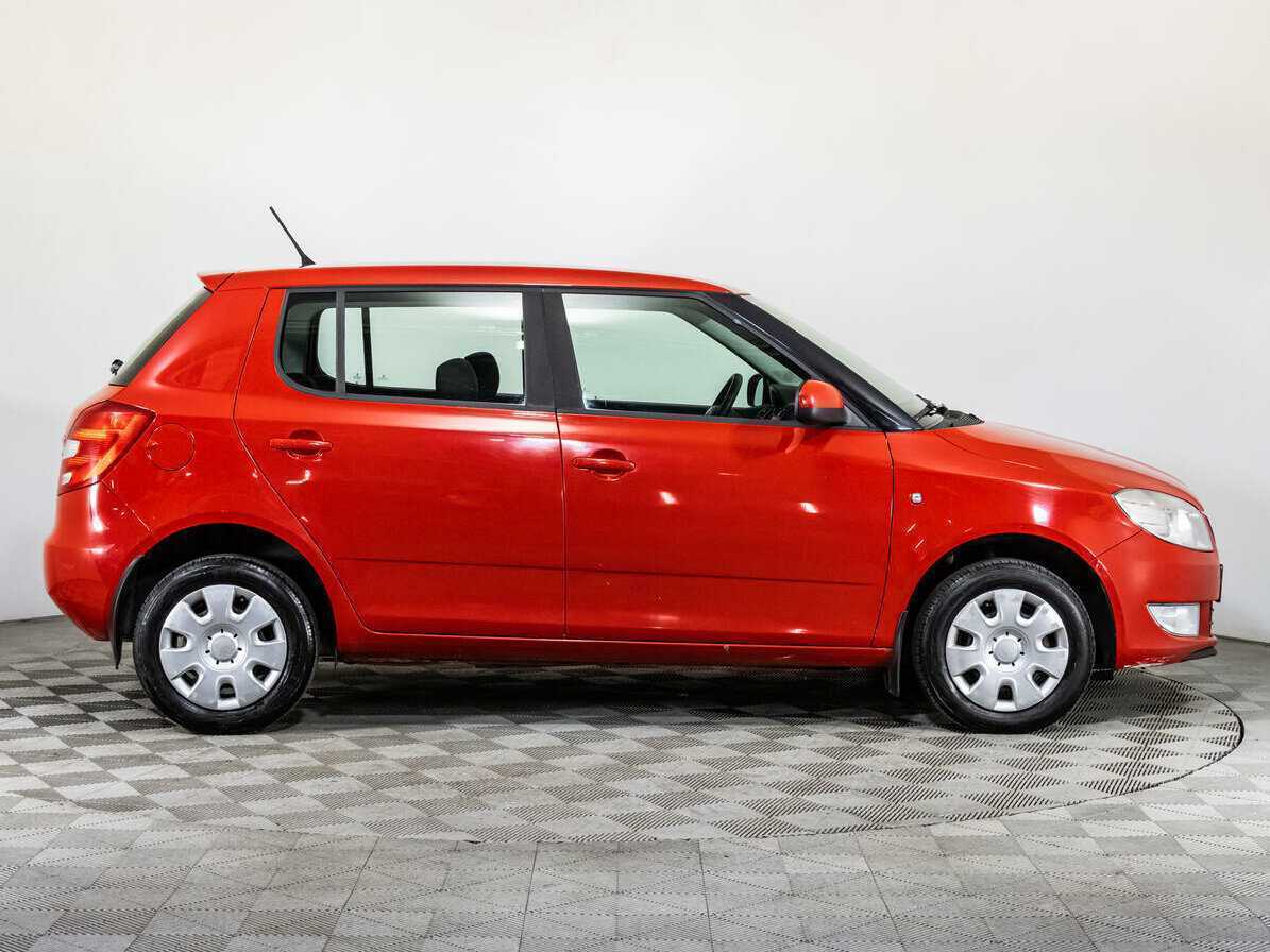 Купить Skoda Fabia с пробегом. Фото: #3