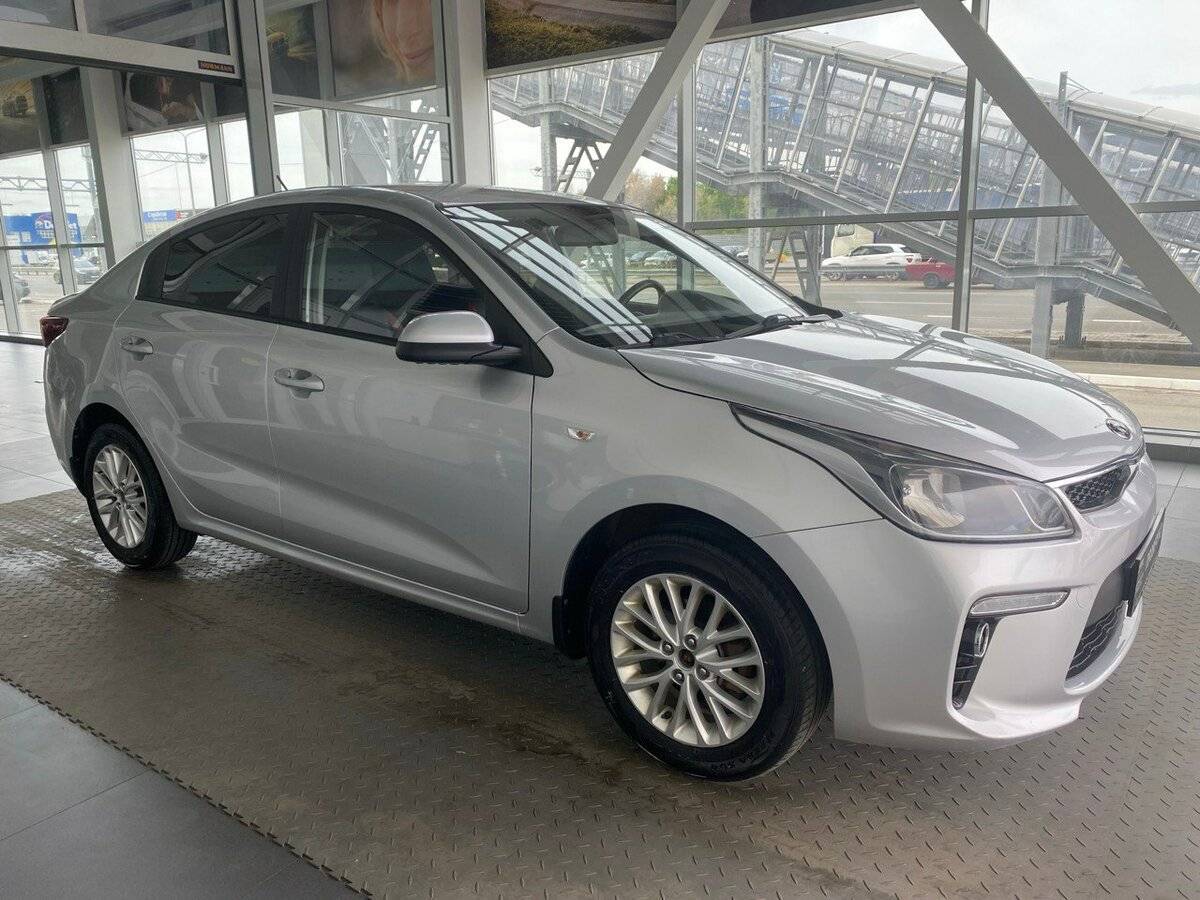 Купить Kia Rio с пробегом. Фото: #2