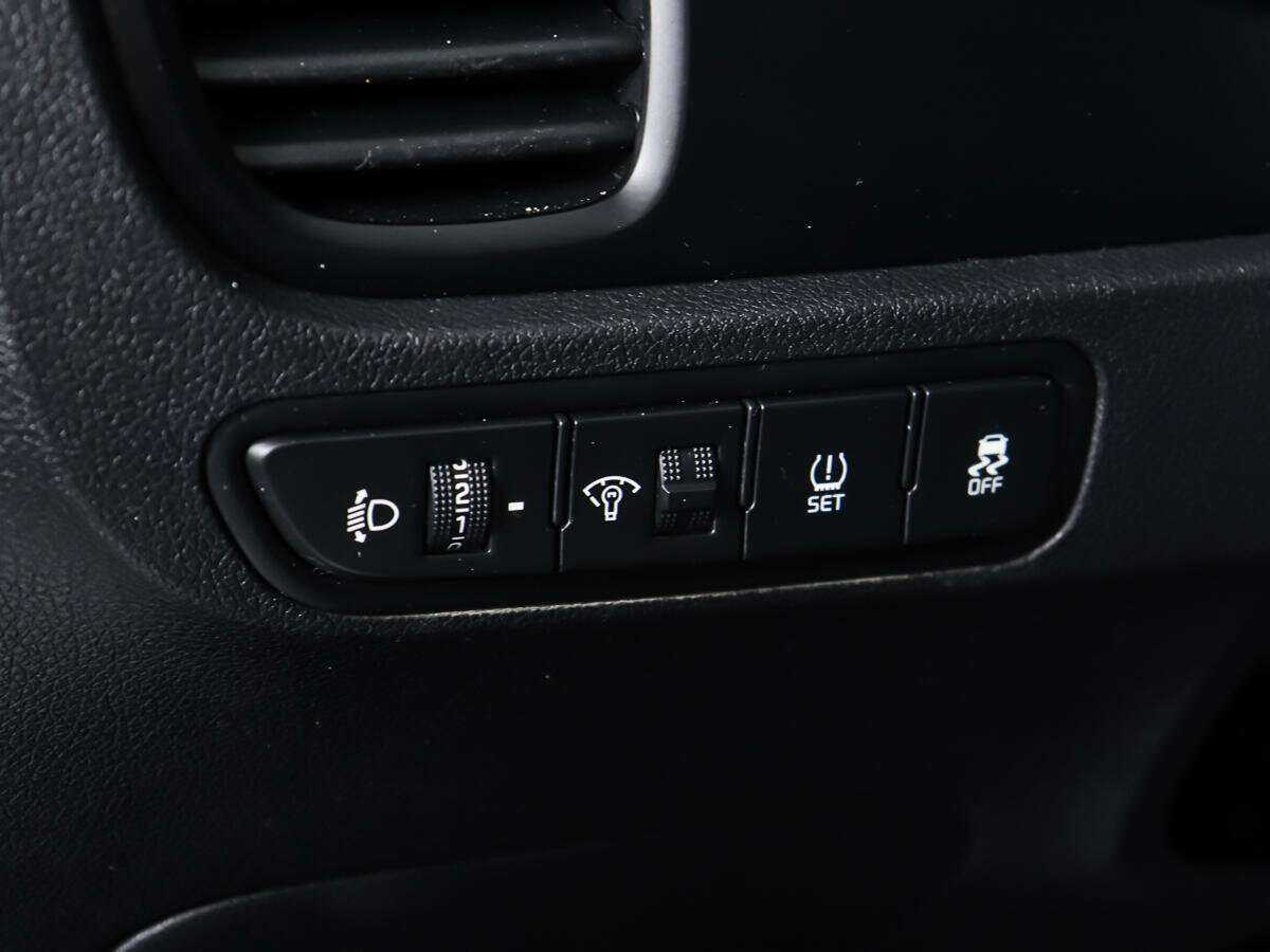 Купить Kia Rio с пробегом. Фото: #12