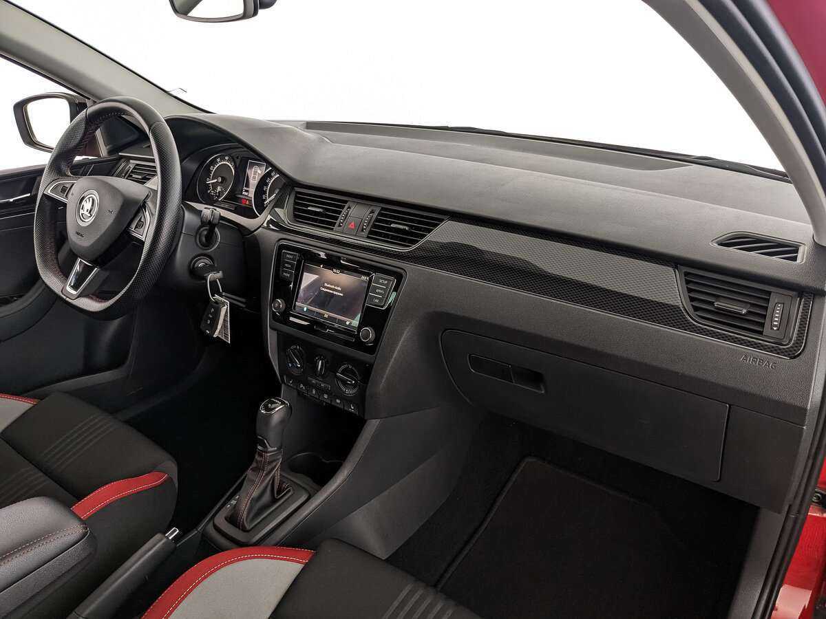 Купить Skoda Rapid с пробегом. Фото: #8