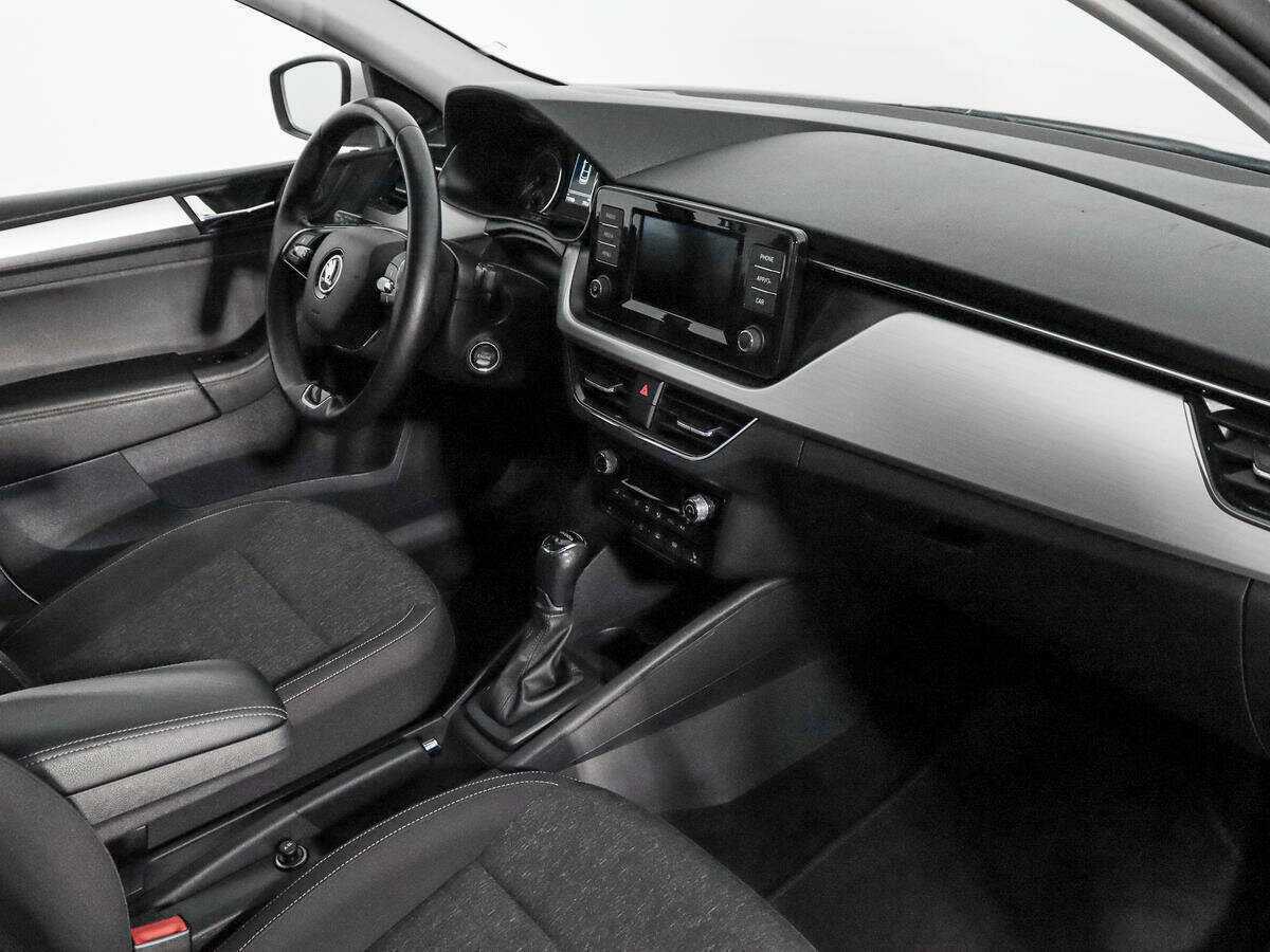 Купить Skoda Rapid с пробегом. Фото: #10