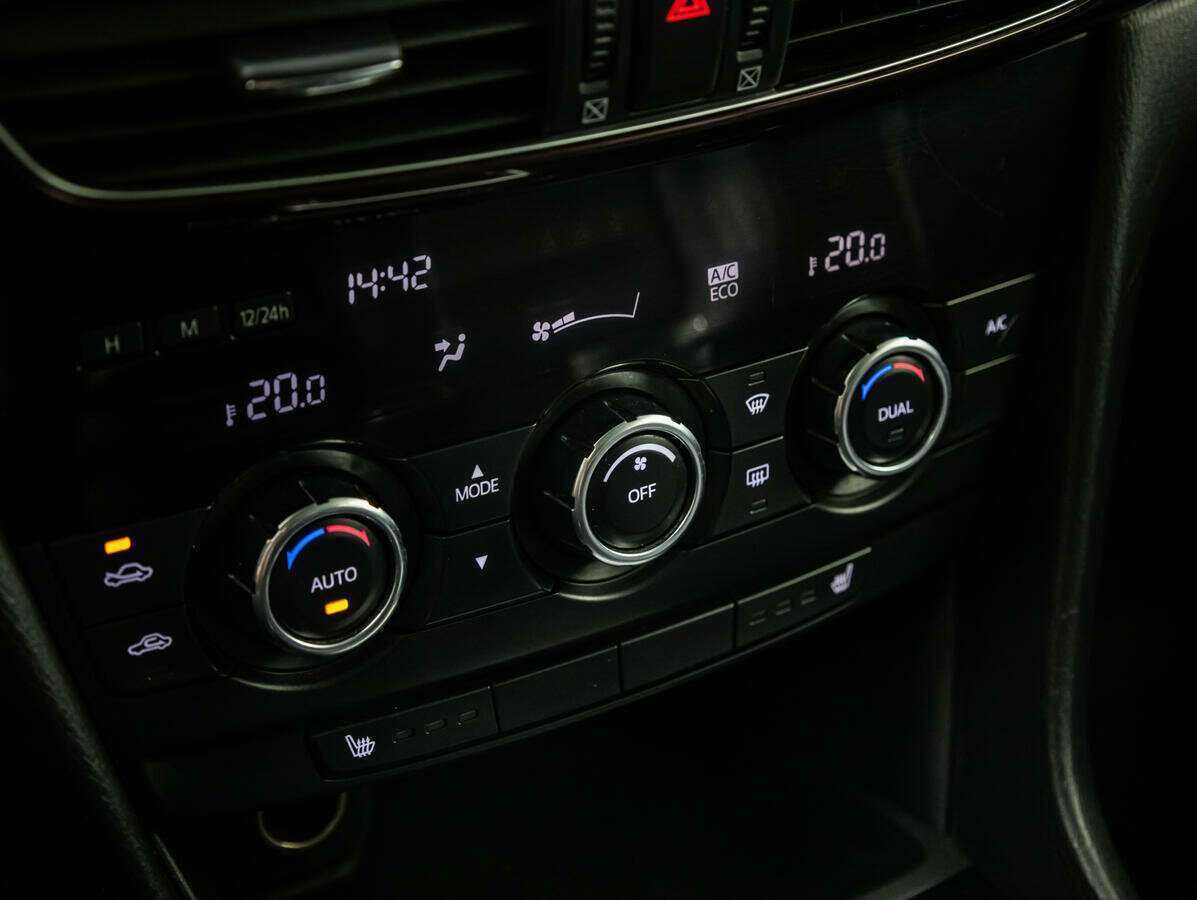 Купить Mazda 6 с пробегом. Фото: #14